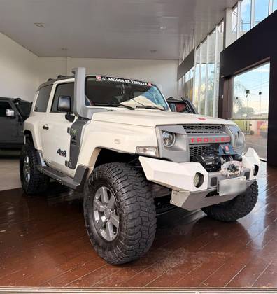 TROLLER T4 3.2 XLT 4X4 20V TURBO INTERCOOLER DIESEL 2P MANUAL